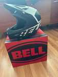 Каска за екстремни спортове Bell