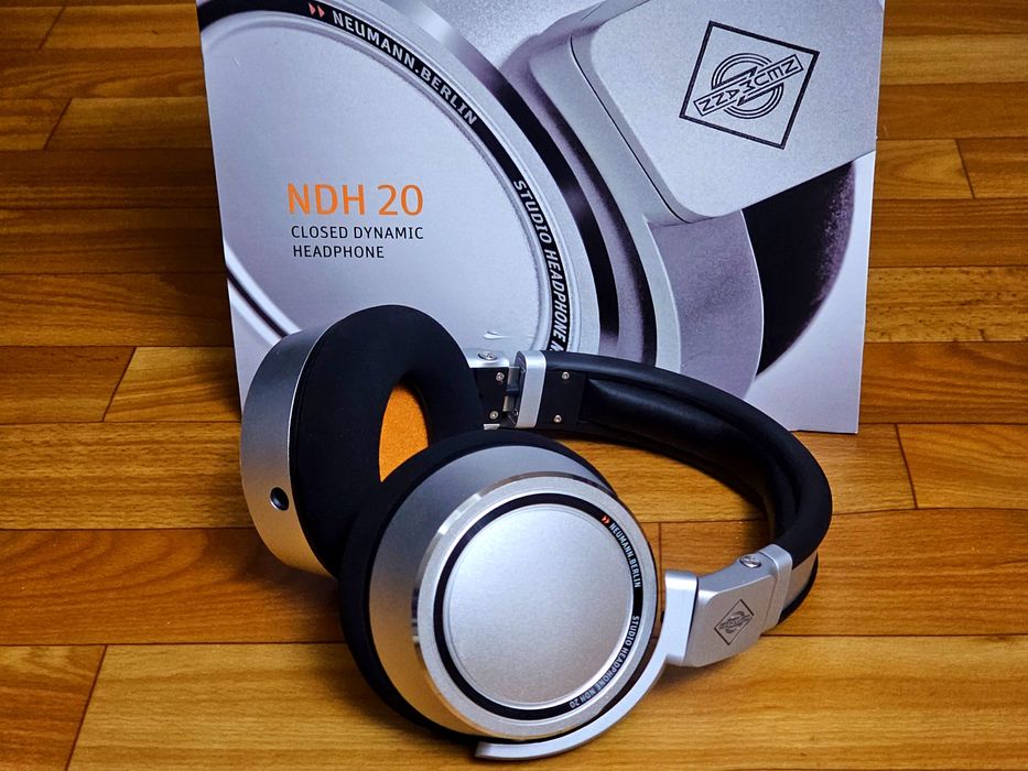 Студийные наушники NEUMANN NDH 20