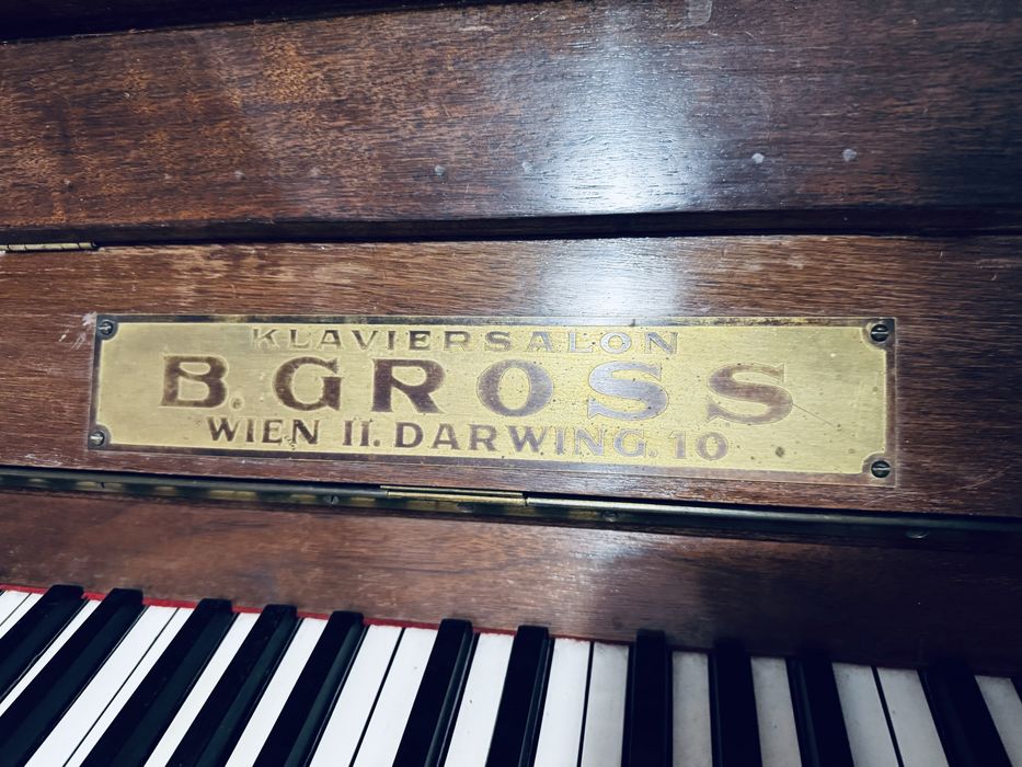 Vând Pianină muzicala