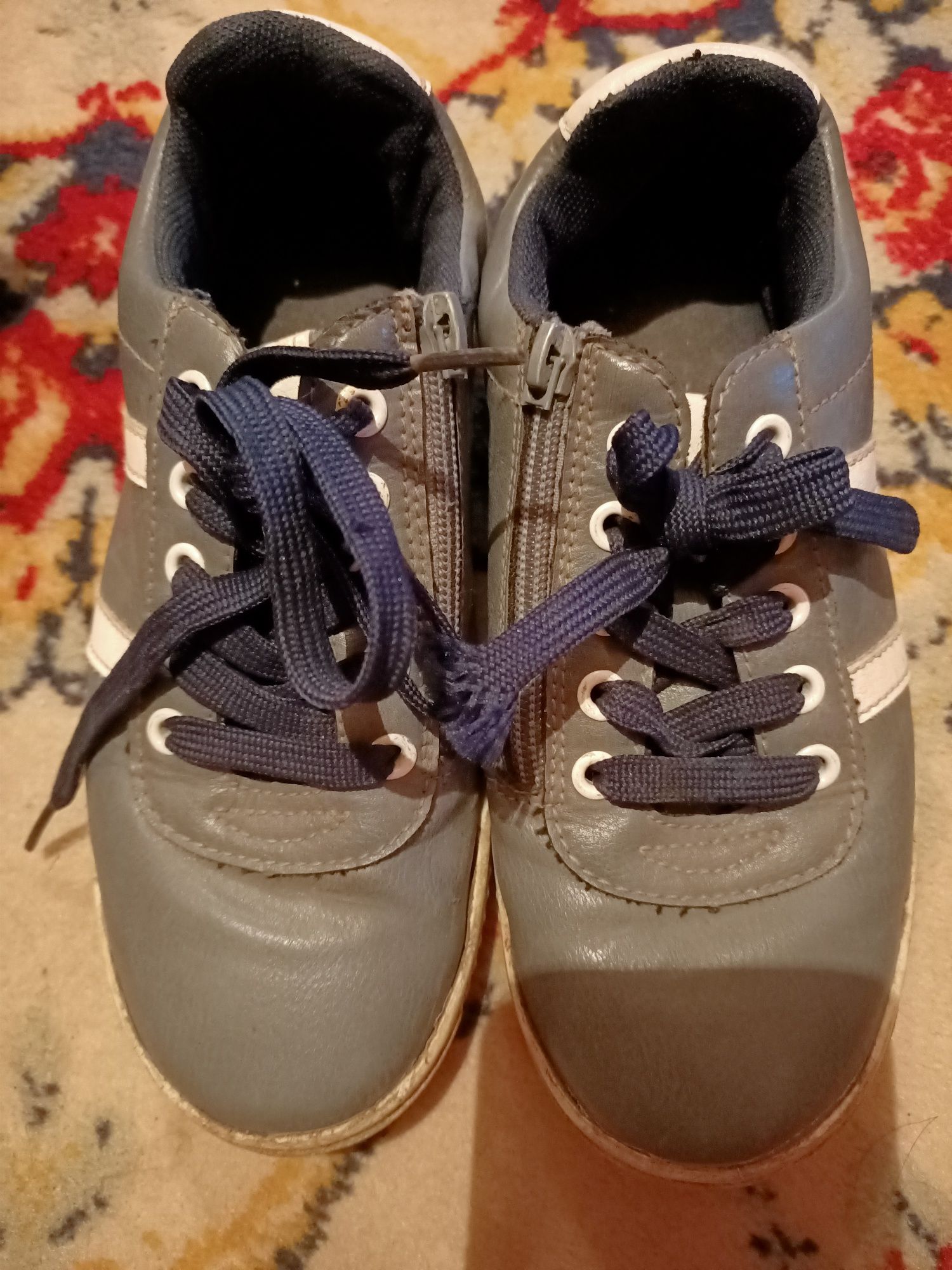 Кроссовки туфли сапоги сланцы кеды