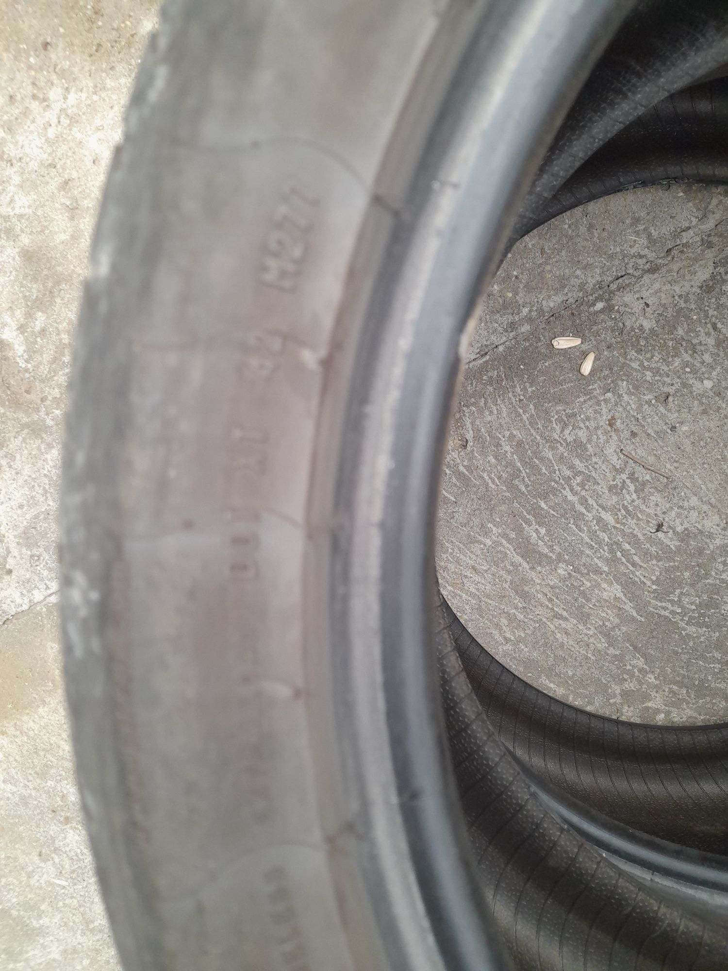 Vand 4 anvelope de vara 255 40 r18