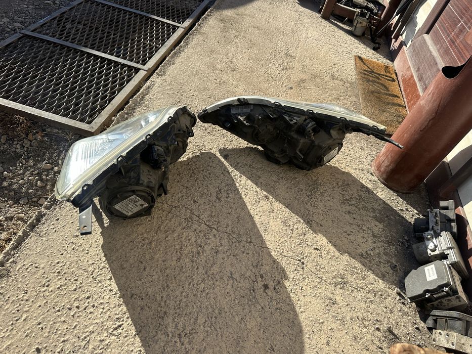 Фар/Фарове Xenon за Хонда CR-V ЦРВ до 2009г.!