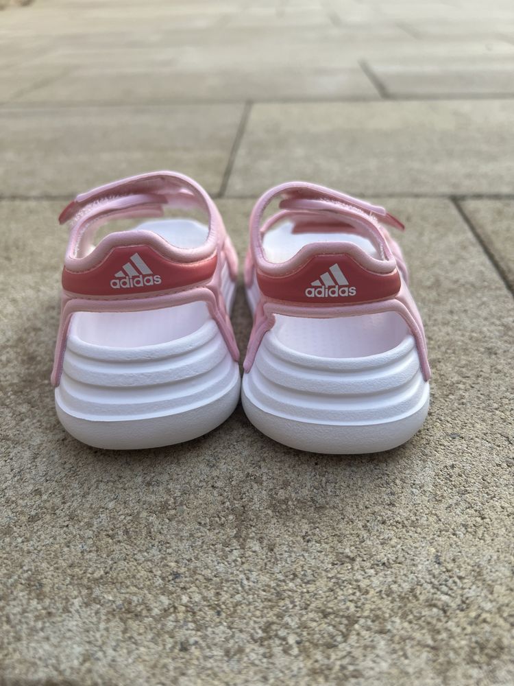 Sandale Adidas roz