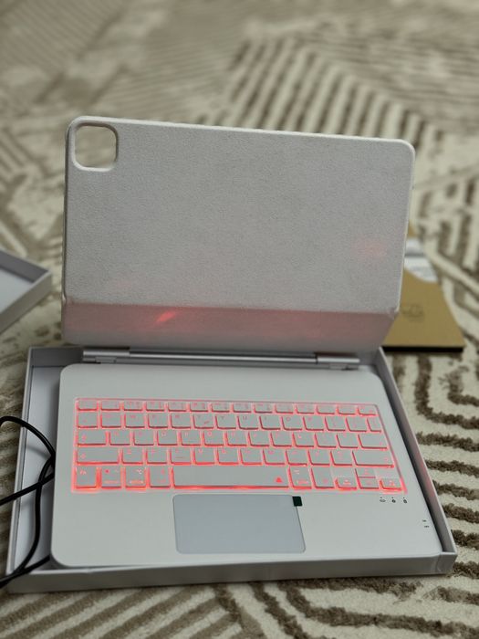 Клавиатура IPad