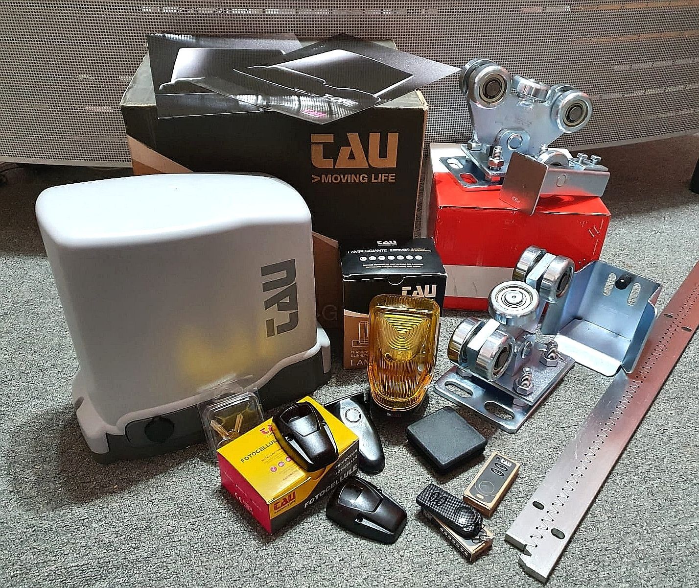 Kit autoportant 70x70mm + automatizare 500KG TAU-IT