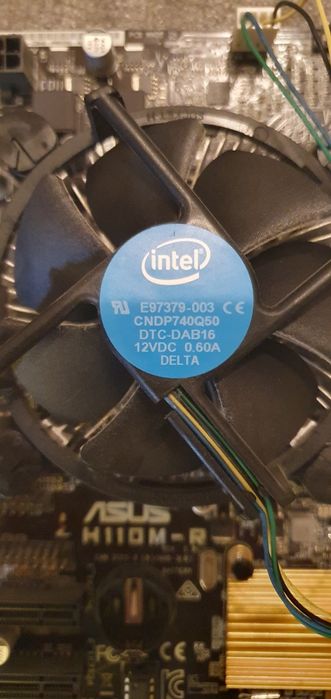 Placa bază Asus H 110 M cu procesor Intel