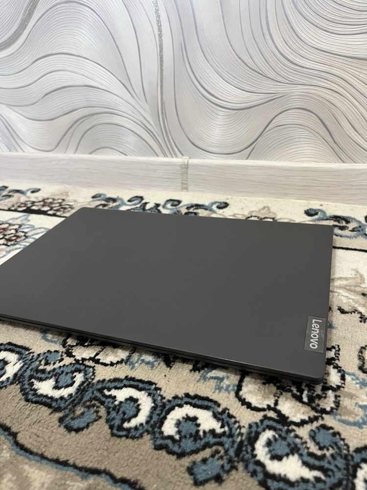 Lenovo V15-IGL   .