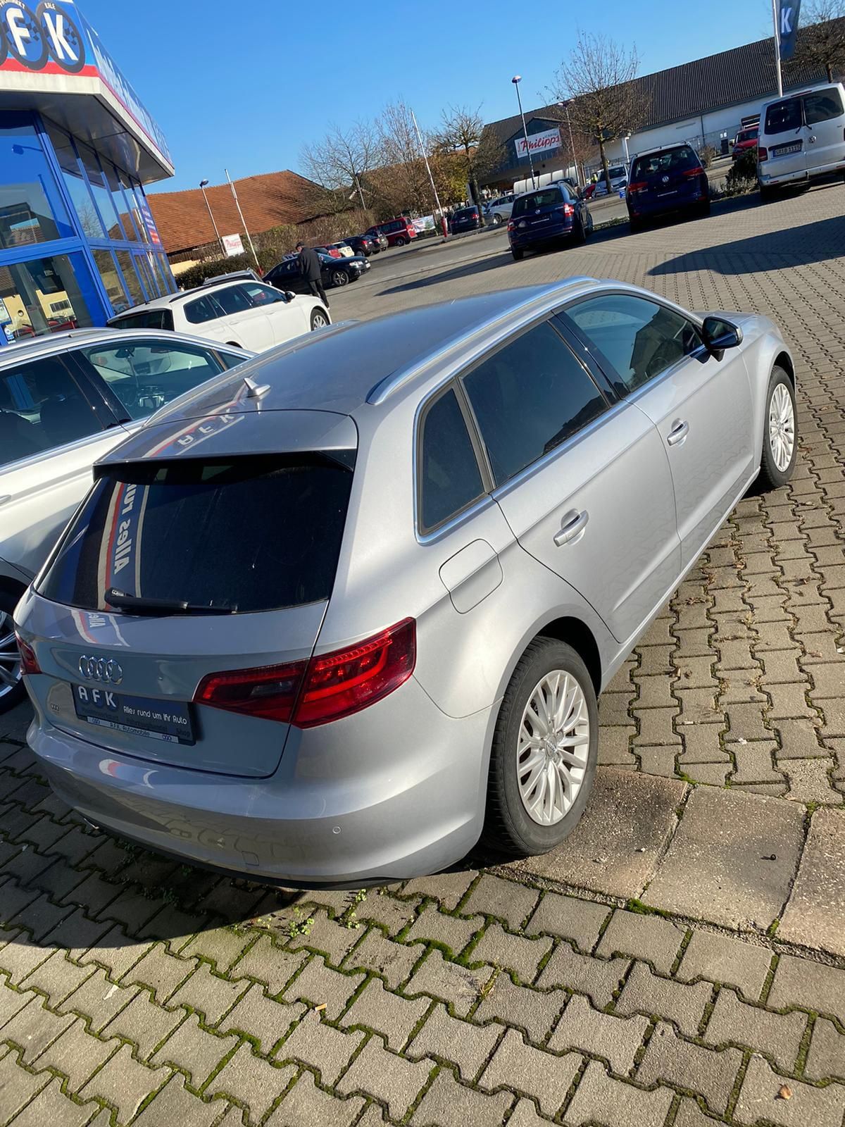 Vând Audi A3 2016