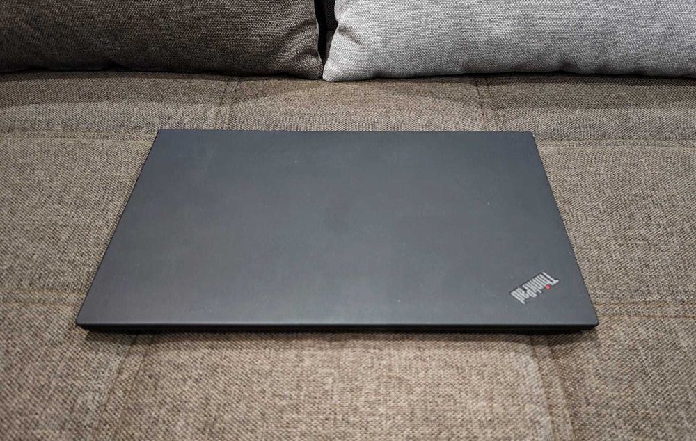 Lenovo Thinkpad P15S i5 10210U 40Gb Ram 1Tb SSD Baterie 100% Ecran 15