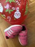Маратонки adidas, малко носени без забележки , номер 24