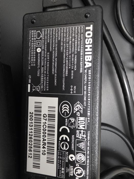 Procesor, rami, carcase, display laptop