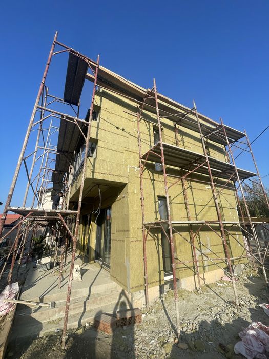 Constructii case cu predare la cheie/ renovari