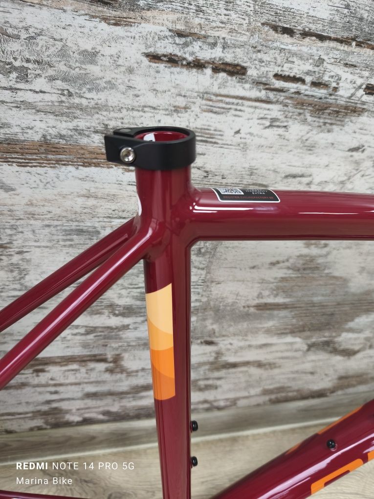 НОВА алуминиева шосейна рамка Ridley Fenix SLA Disc с дефект на боята