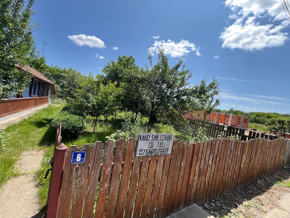 Vând casă+anexe sat bobulesti comuna Ștefănești jud Botoșani
