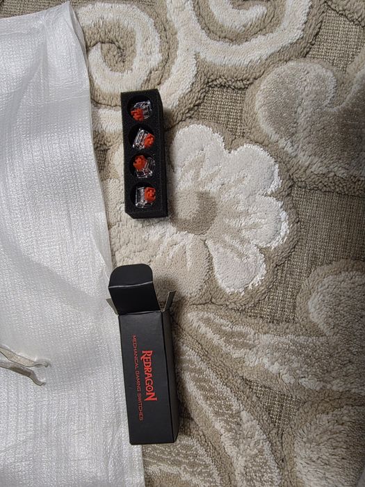 Tastatura redragon ryze alba cu gri de gamimg