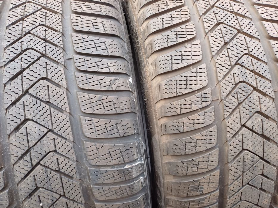 Гуми 245/40/19със275/35/19 Пирели