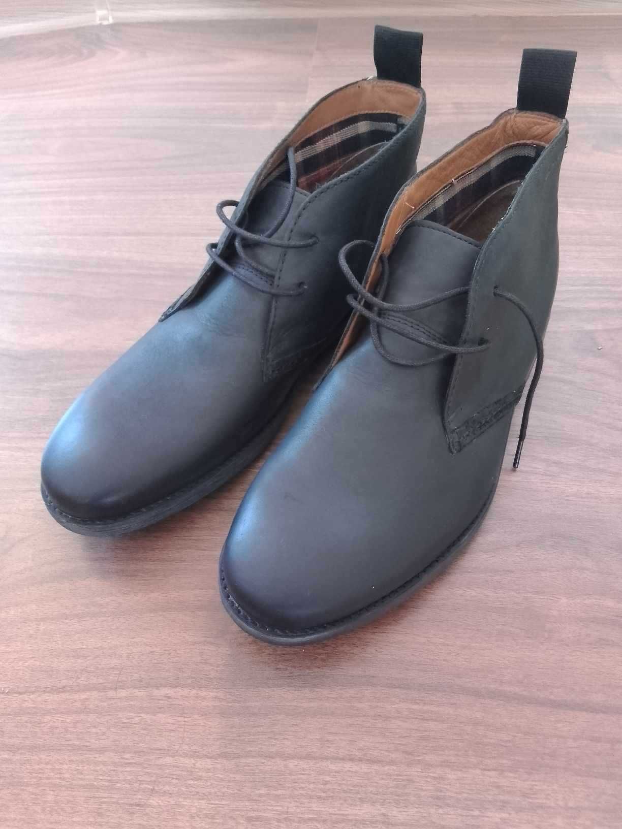 Pantofi Clarks piele