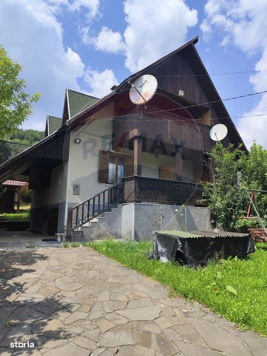 Casă - Cabana de vanzare in Firiza