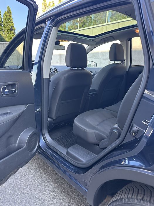 Nissan Quashqai+2 2.0 diesel automat 150cp/7 lucuri/ Panoramic