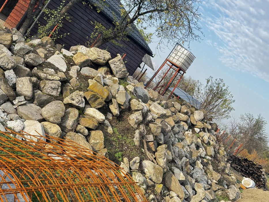 Vand piatra pentru fundatie