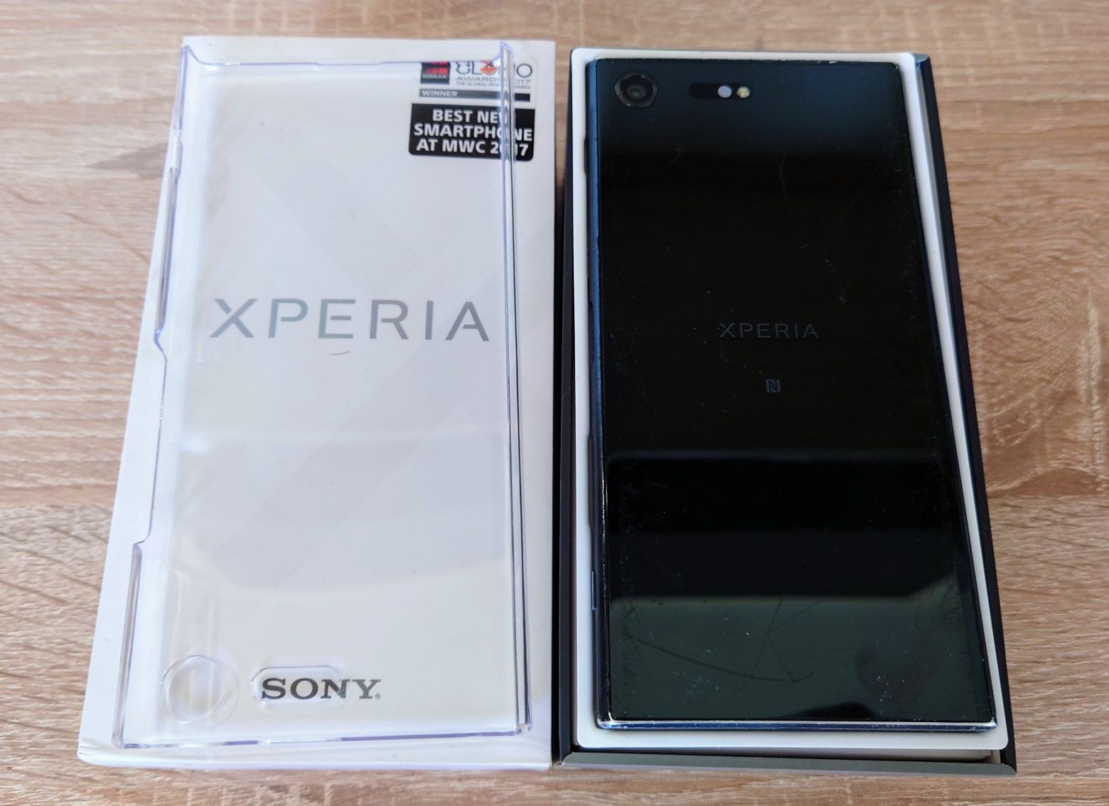 [ 4K Display > GSM SONY Xperia XZ Premium / мобилен телефон