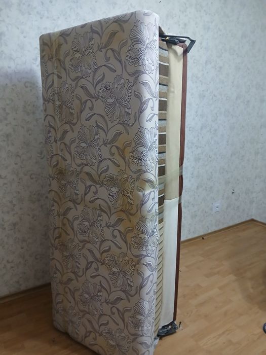 Срочно! Диван раскладной б/у