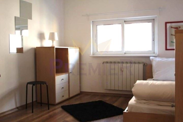 Продава се Четиристаен апартамент в София, Център - 115 кв.м за 3305 €/кв.м - Снимка #6