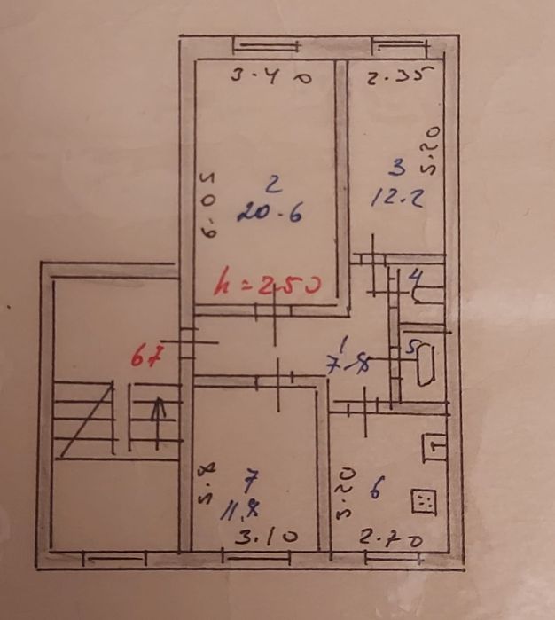 Продаётся 3-х комнатная квартира в районе драмтеатр,  квартира тёплая
