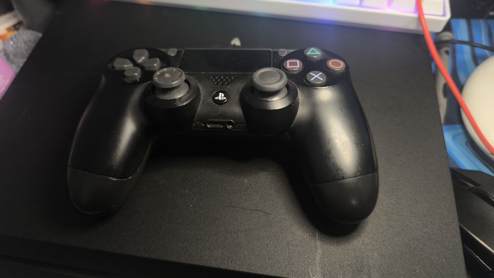 PS4 PRO MODAT 11.00 + SSD 1TB (Viteză 3x) + Jocuri Gratis Oportunitate