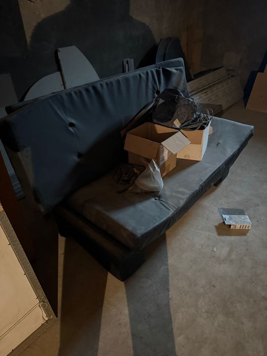 Офисная мебель тумбочки шкаф диван