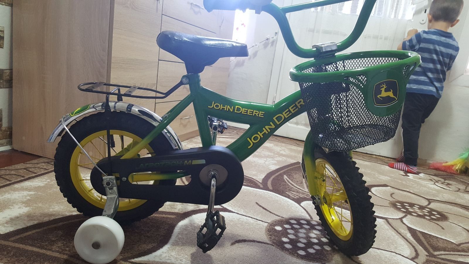 Колело на John deere 12 цола