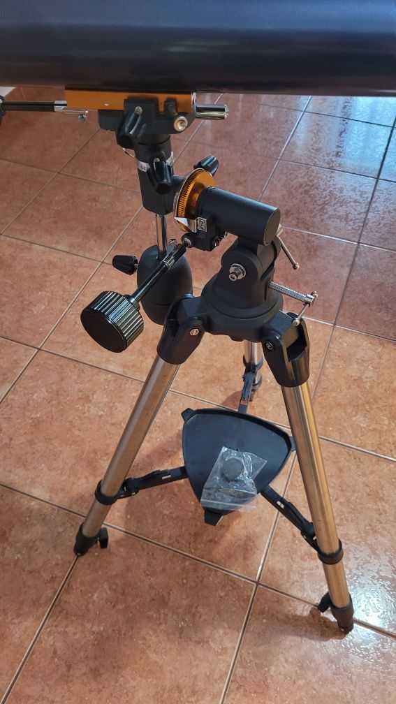 Telescop astroMaster EQ70