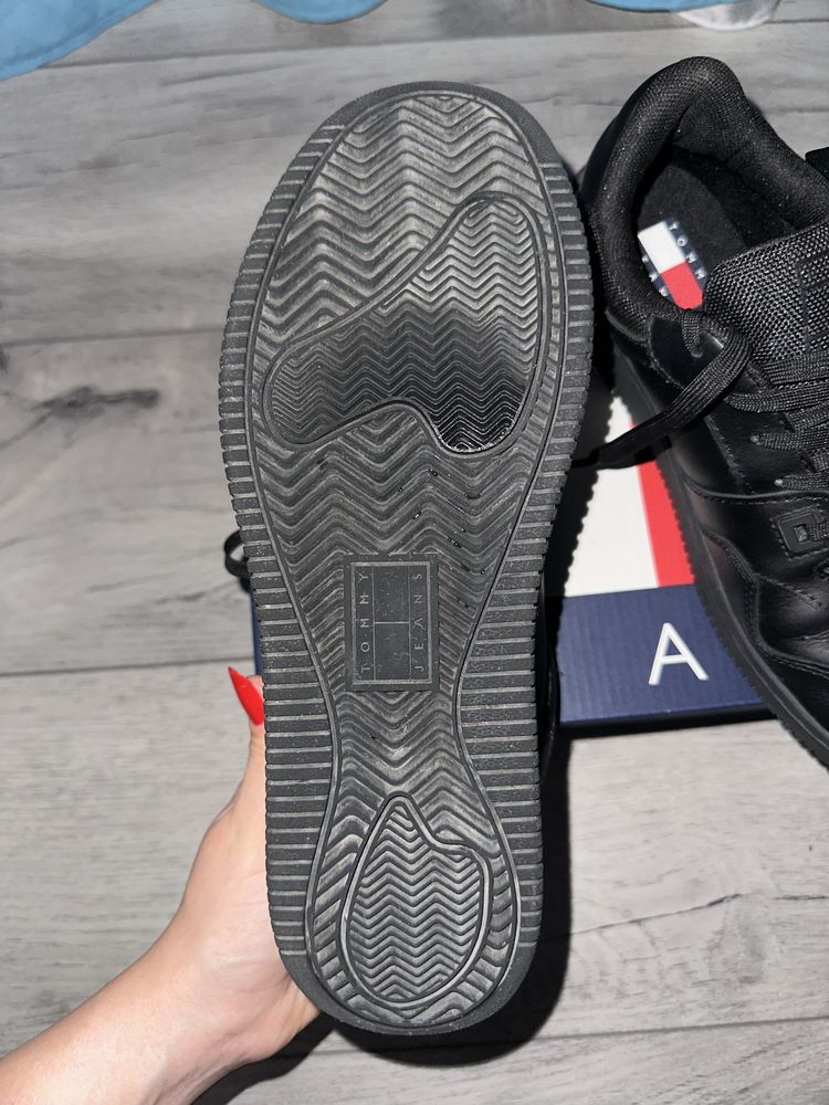 Adidasi Tommy Jeans