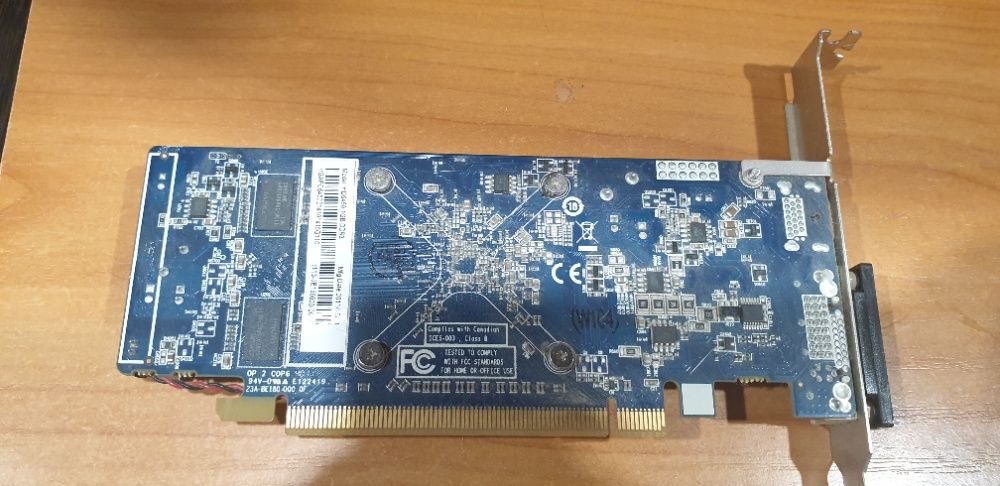 продам видеокарту amd radeon 6450