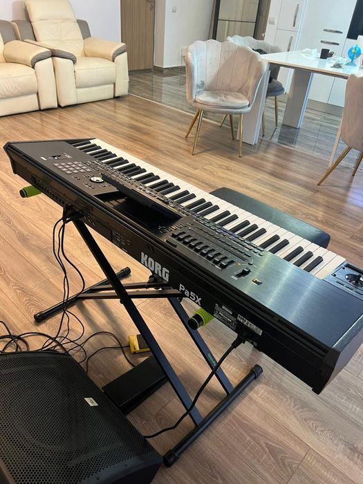 Korg pa 5 / 76k stare impecabila