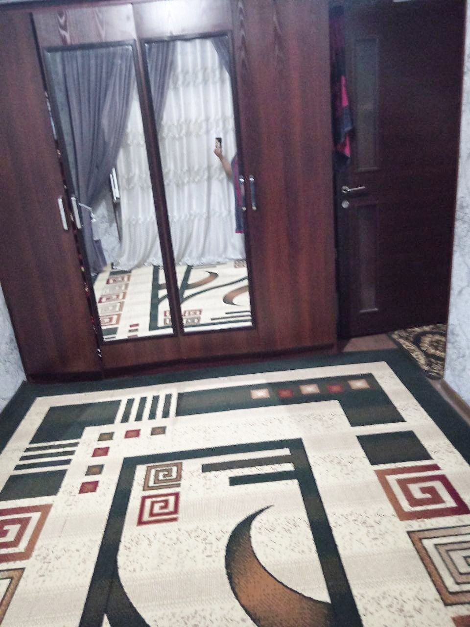 Sergeli 5a 2 hona sotiladi