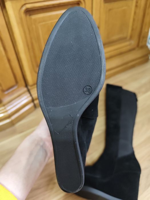 Cizme Musette cu platforma din piele întoarsă