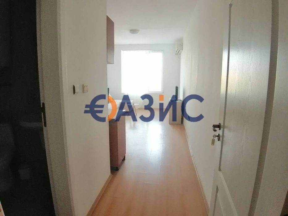 Продава се Едностаен апартамент в к.к. Слънчев бряг - 27 кв.м за 834 €/кв.м - Снимка #6