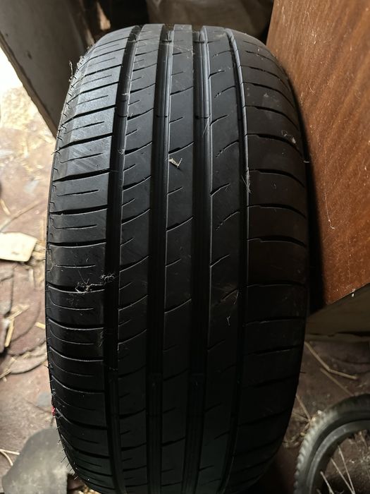 Anvelope vara 225/50/17