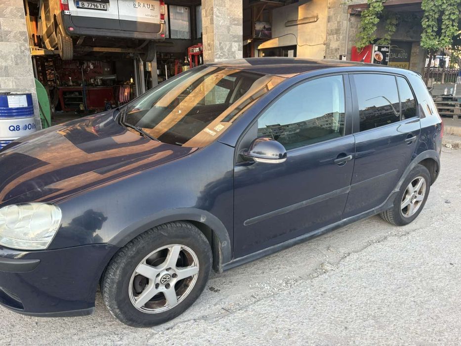 Volkswagen GOLF 5