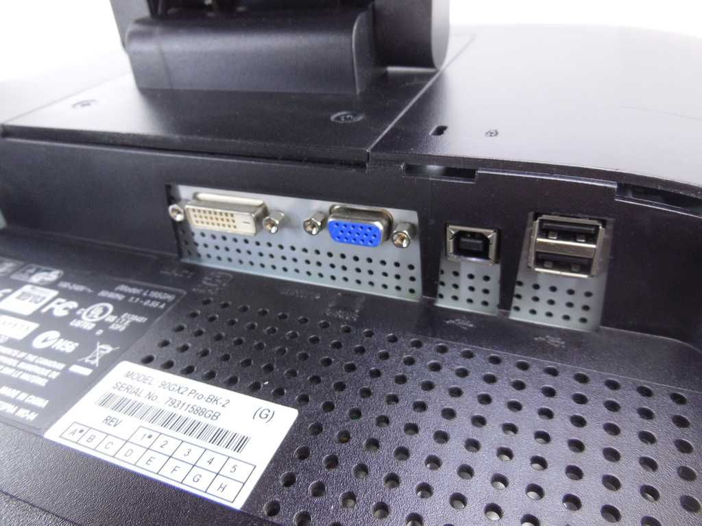 Монитор NEC MultiSync 90GX2