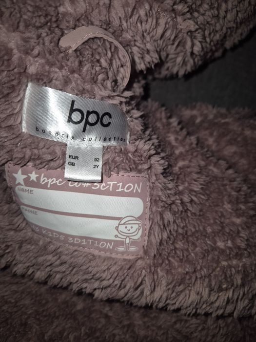 Vând combinezon Bonprix,mărime 92, folosit de câteva ori