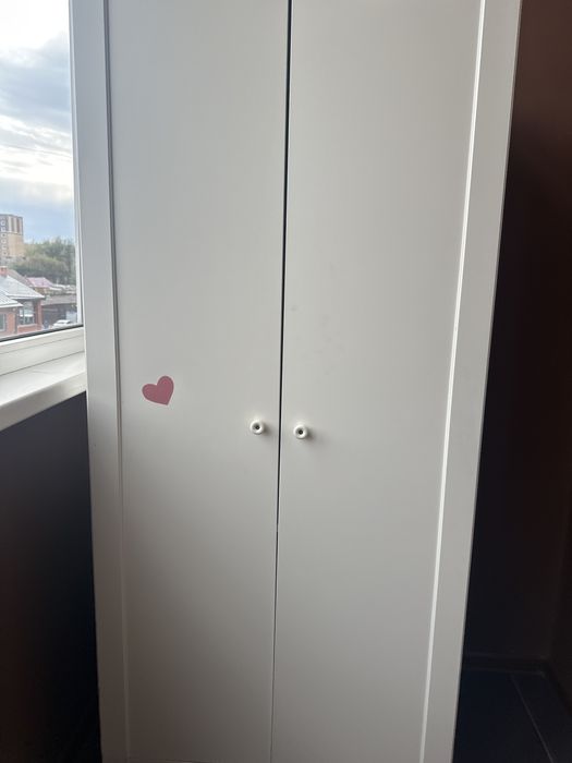 Белый шкаф от ikea