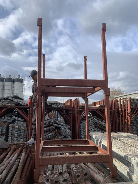 Кош за телескопични подпори - хюнебеци