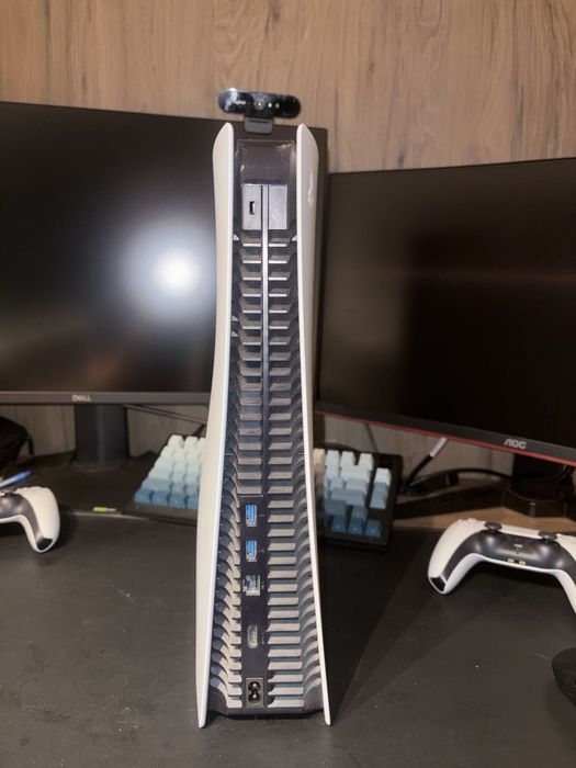 PS5 Disk Version, 1TB, 2 Controllere