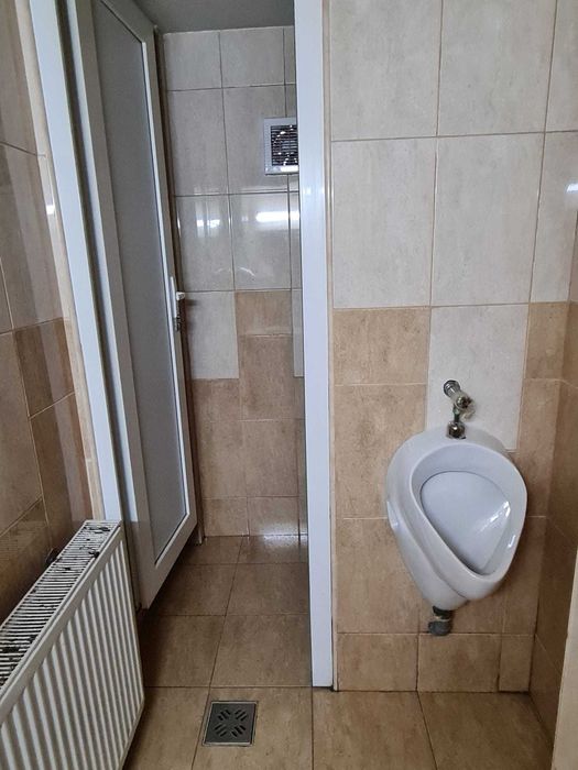 Inchiriez(vand) spatiu comercial  utilat bar,CALEA REPUBLICII 31,BACAU