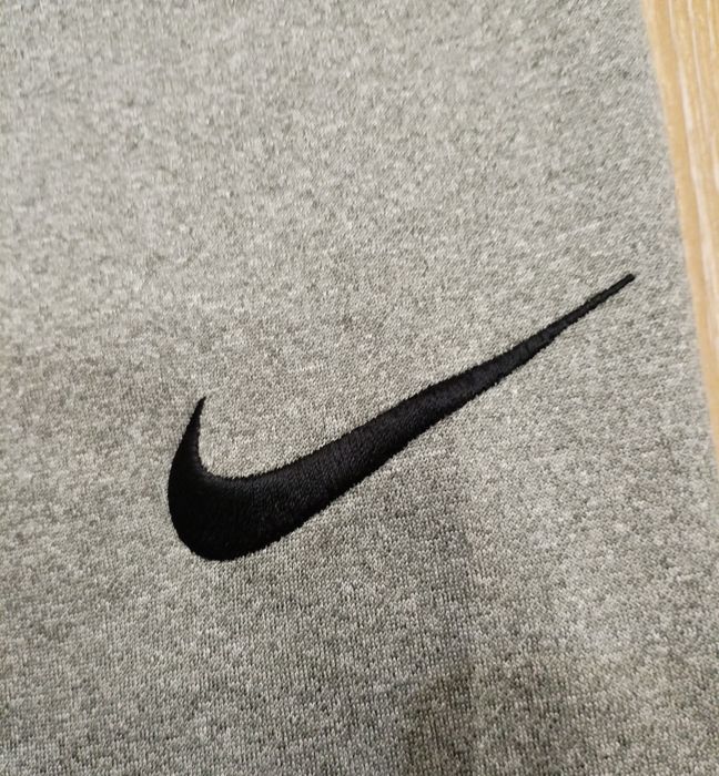 Nike Therma Pant Taper - Carbon Heather/Black долнище мъжко оригинален