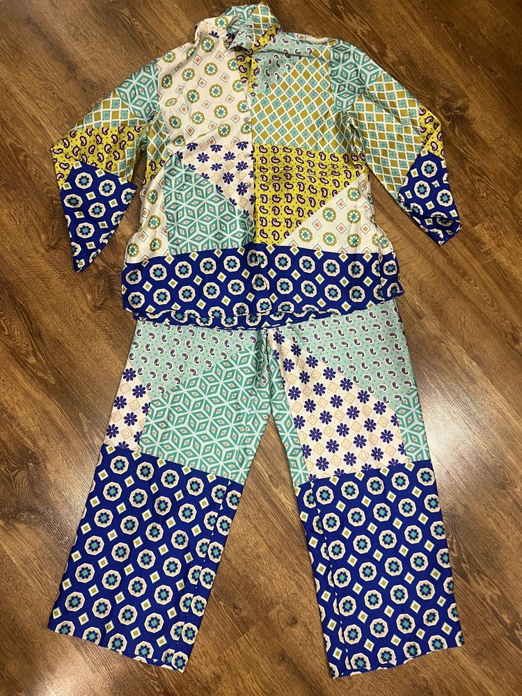 Дамски сатенен сет Zara