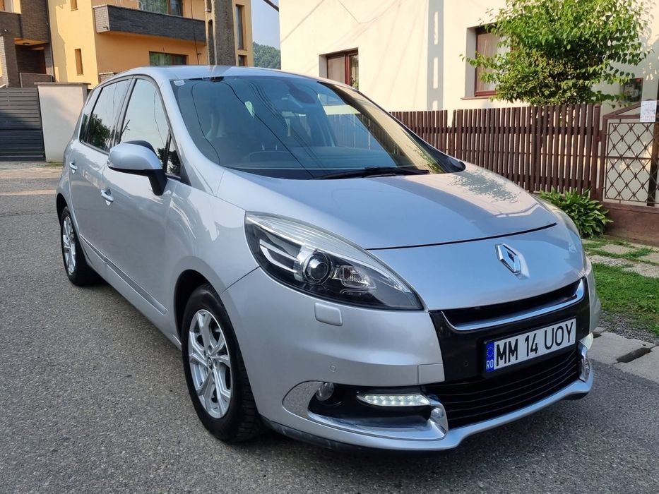 Vând Renault Scenic III Facelift Motor 1.6 DCi an 2012 înmatriculat