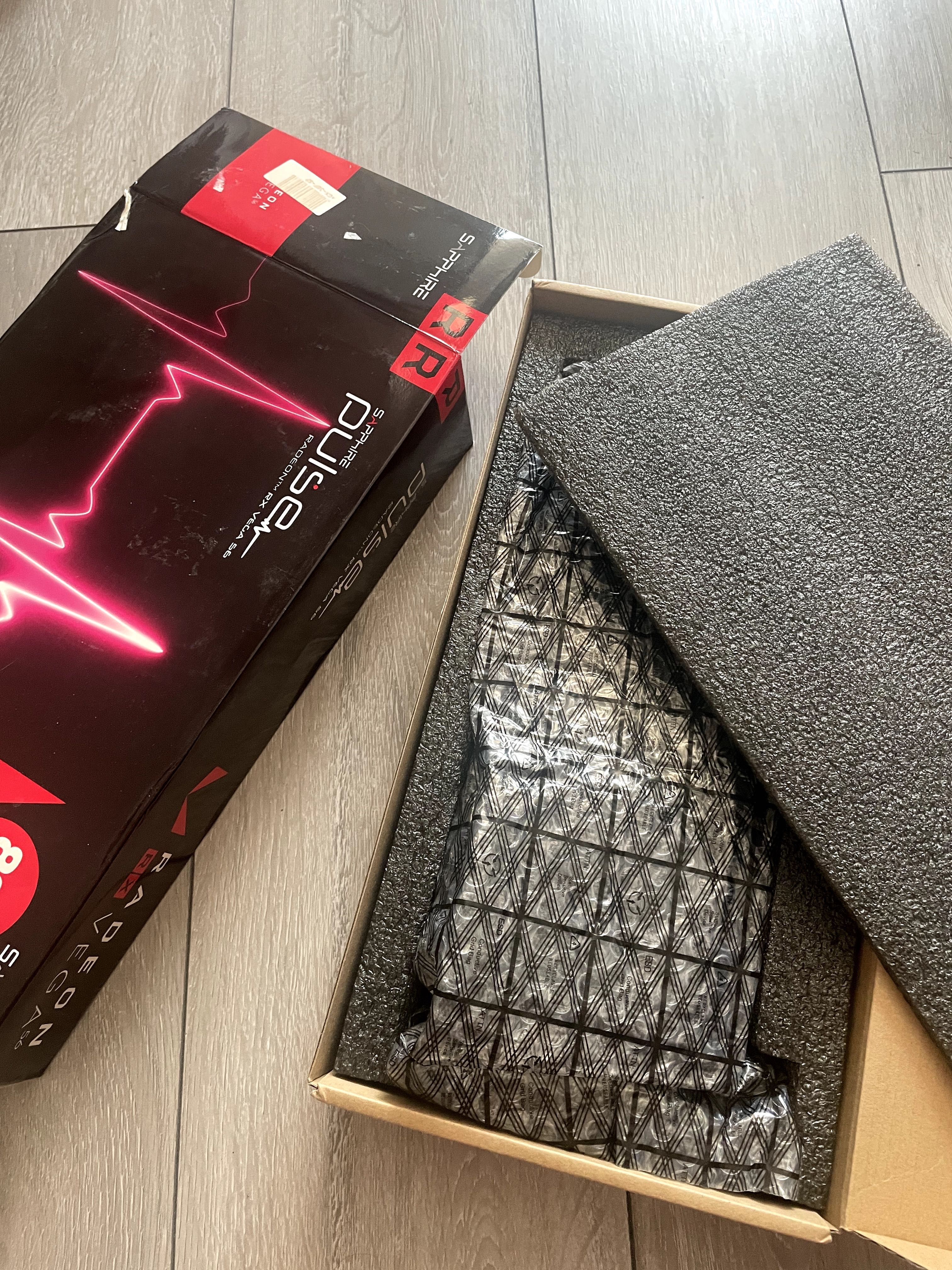 НОВА Видео карта SAPPHIRE Pulse Vega 56 8GB